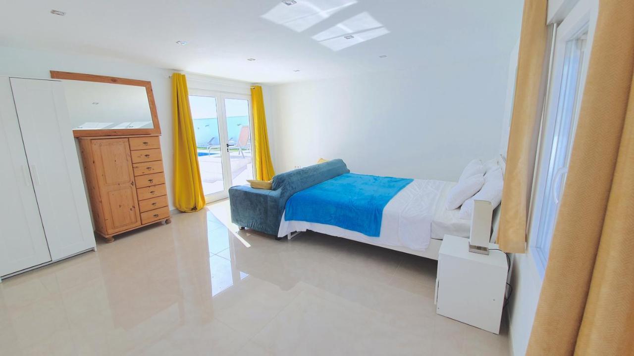 Stunning Sea View Villa With 6 Bedrooms & Heated Pool - Villa Renaissance Playa Blanca Dış mekan fotoğraf