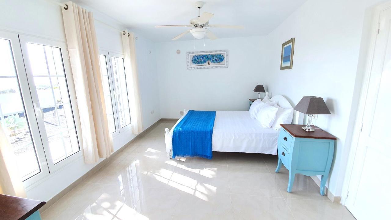 Stunning Sea View Villa With 6 Bedrooms & Heated Pool - Villa Renaissance Playa Blanca Dış mekan fotoğraf