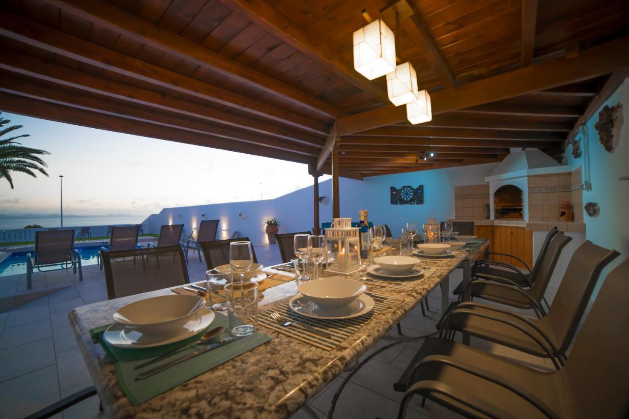 Stunning Sea View Villa With 6 Bedrooms & Heated Pool - Villa Renaissance Playa Blanca Dış mekan fotoğraf