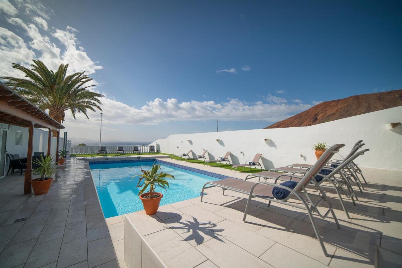 Stunning Sea View Villa With 6 Bedrooms & Heated Pool - Villa Renaissance Playa Blanca Dış mekan fotoğraf